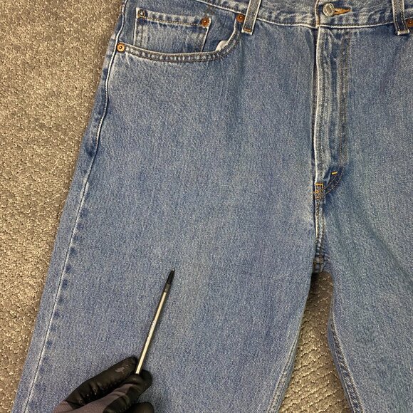 Vintage Y2K Levi's 550 Relaxed Fit Jeans Men's 38 x 30 Blue Cotton - Picture 3 of 15